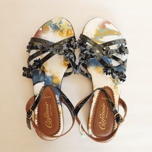 [SOLD] NWT Black Sandals with Floral Sole